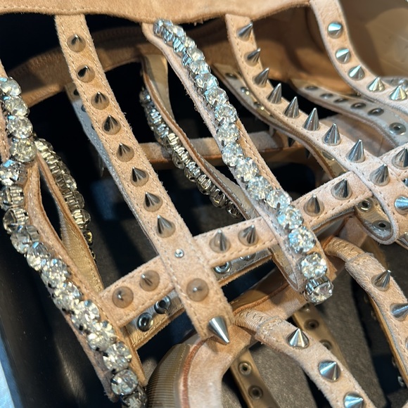 I am Jennifer Le Beige Suede “Razors” Heels - Picture 8 of 10